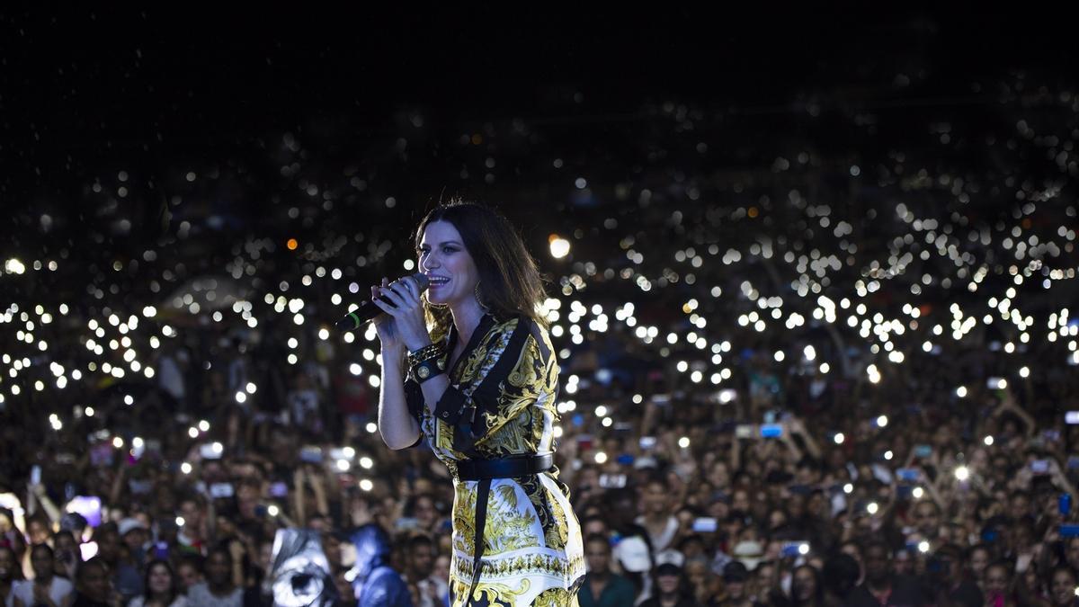 Concierto de Laura Pausini en Pamplona: una noche inolvidable
